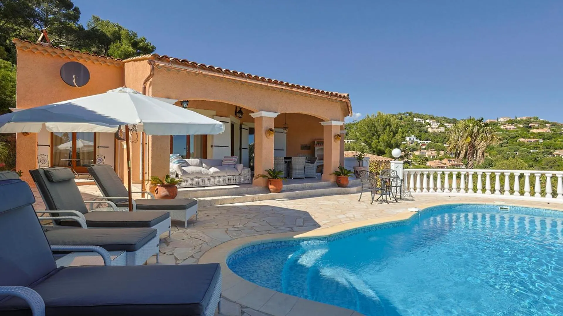 Holiday home Ferienhaus Cristina Mit Pool, Meerblick, Familienfreundlich Roquebrune-sur-Argens France